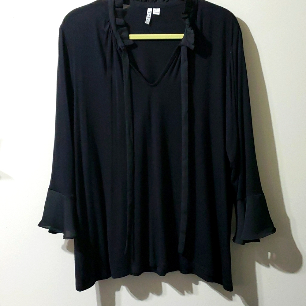 Elle XL ruffle upper vneck ribbon tie black top